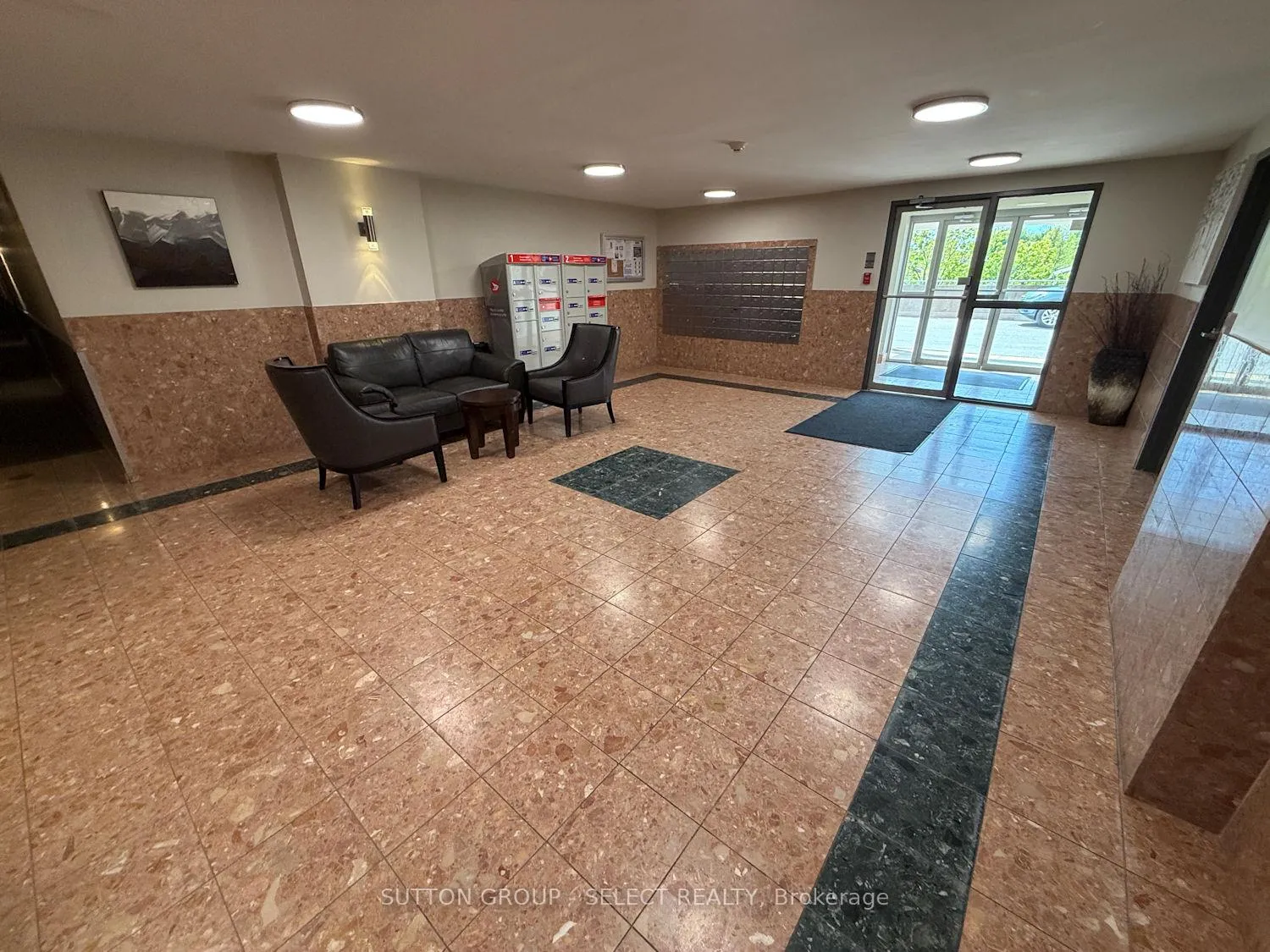 Photo 5 of Unit 407, 30 Chapman Court, London, North I — HOMEH