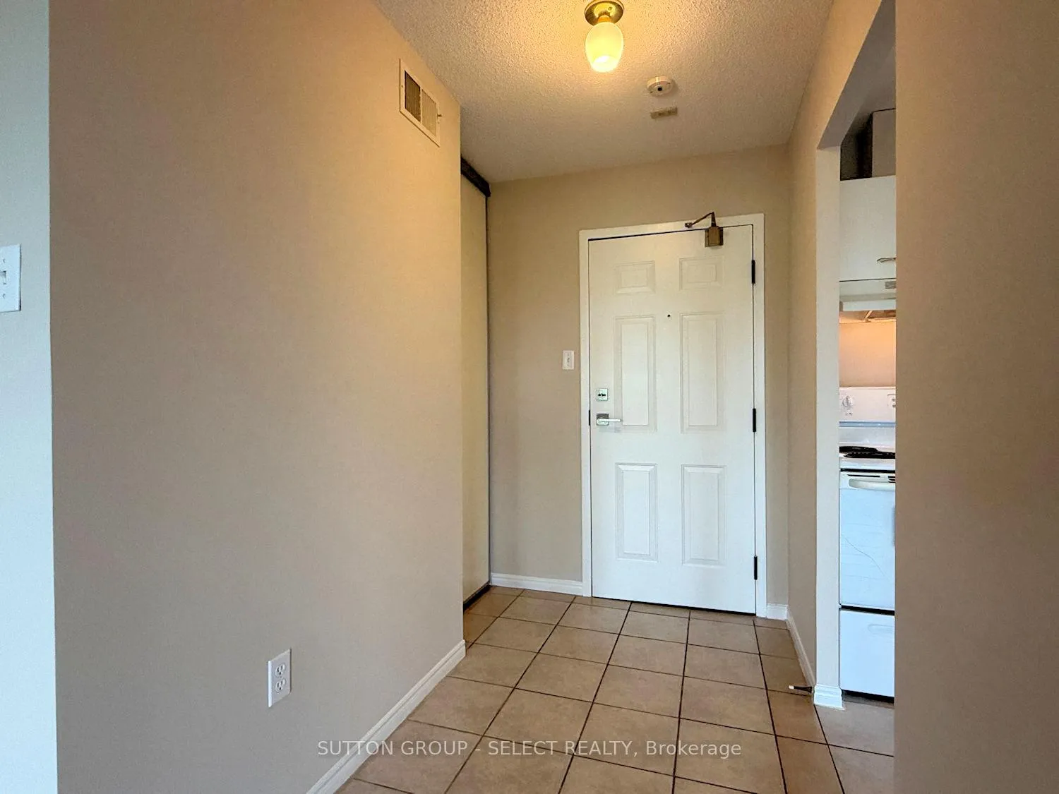 Photo 7 of Unit 407, 30 Chapman Court, London, North I — HOMEH