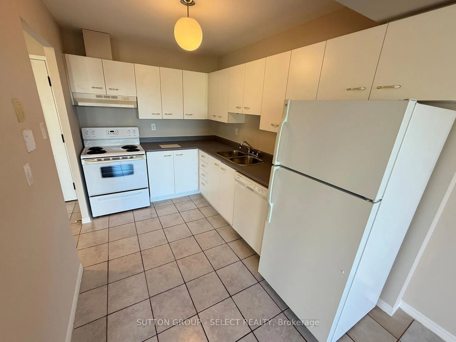 Photo 8 of Unit 407, 30 Chapman Court, London, North I — HOMEH