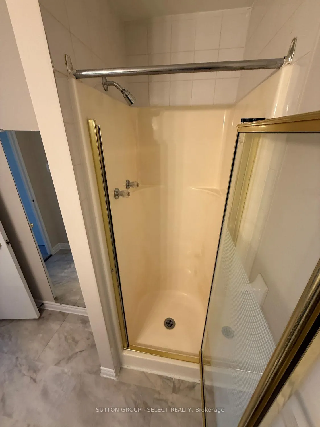 Photo 25 of Unit 407, 30 Chapman Court, London, North I — HOMEH