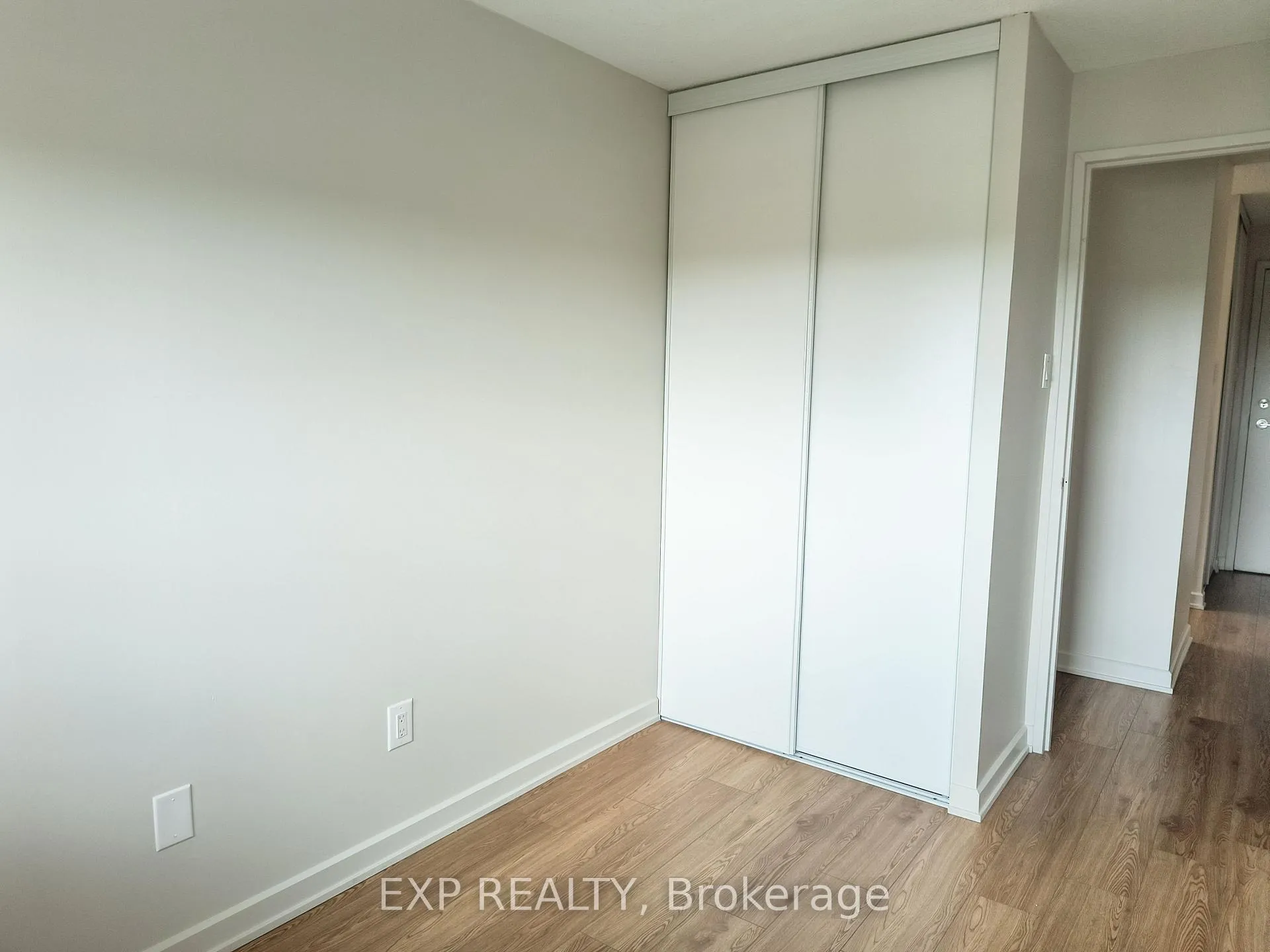Photo 7 of Unit 503, 981 Gulf Place, Ottawa, Carson Meadows — HOMEH