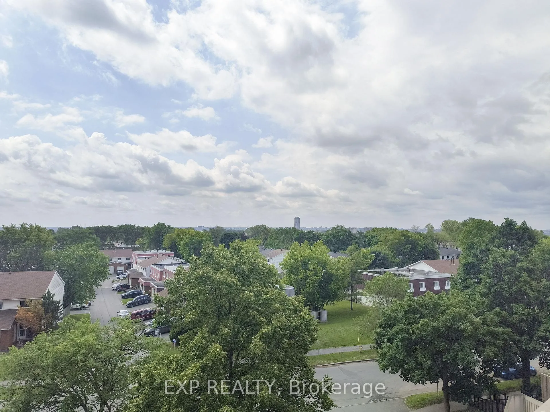 Photo 10 of Unit 503, 981 Gulf Place, Ottawa, Carson Meadows — HOMEH