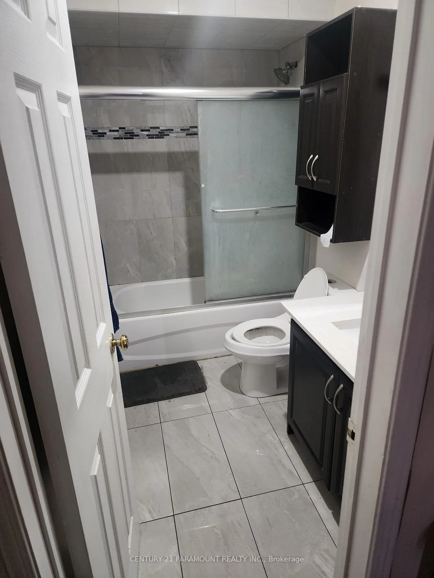 Photo 8 of 17 Timberlane Drive, Brampton, Fletcher's Creek South — HOMEH