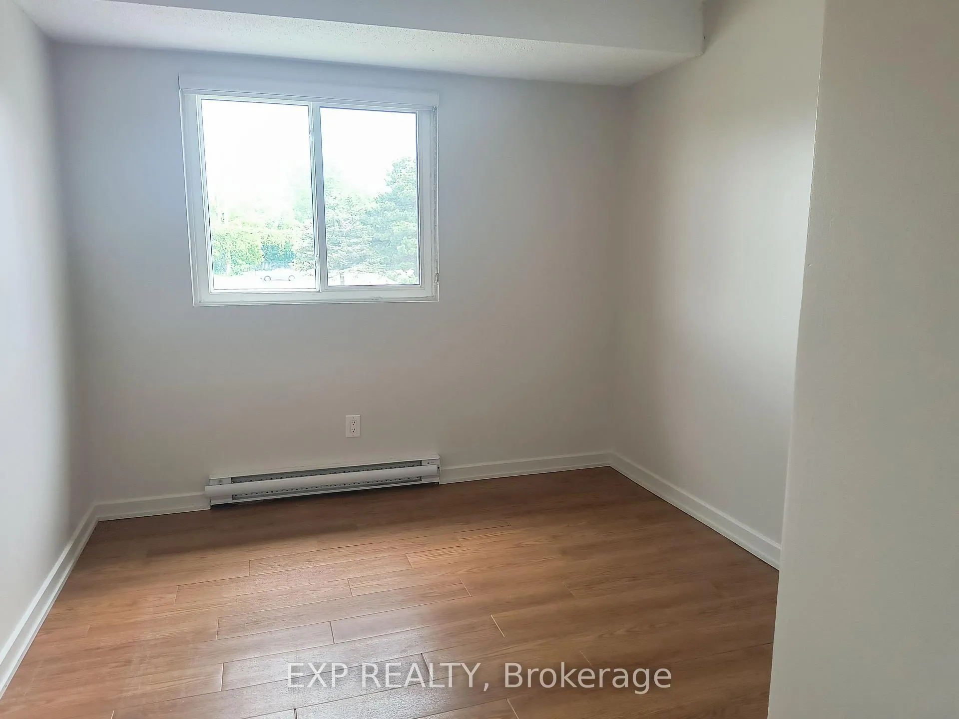 Photo 15 of Unit 6, 971 Gulf Place, Ottawa, Carson Meadows — HOMEH