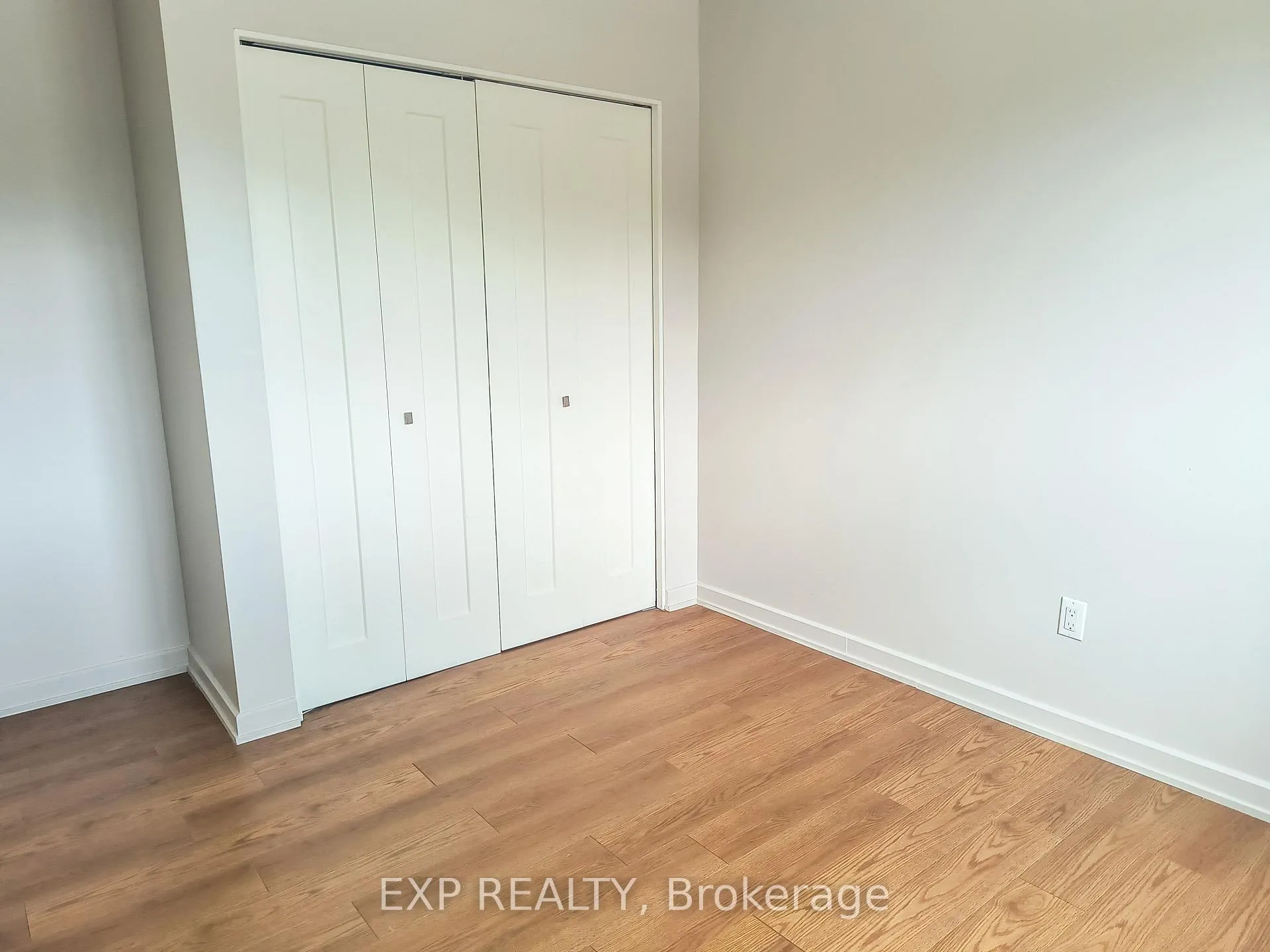 Photo 16 of Unit 6, 971 Gulf Place, Ottawa, Carson Meadows — HOMEH