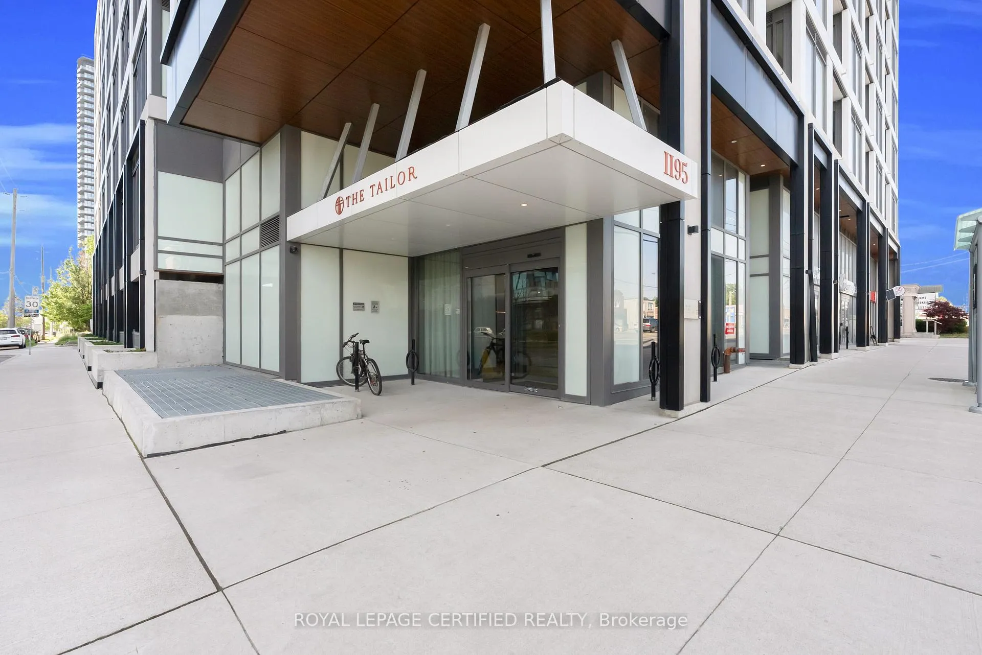 Photo 4 of 1195 the queensway ph02, Etobicoke, Islington-City Centre West — HOMEH