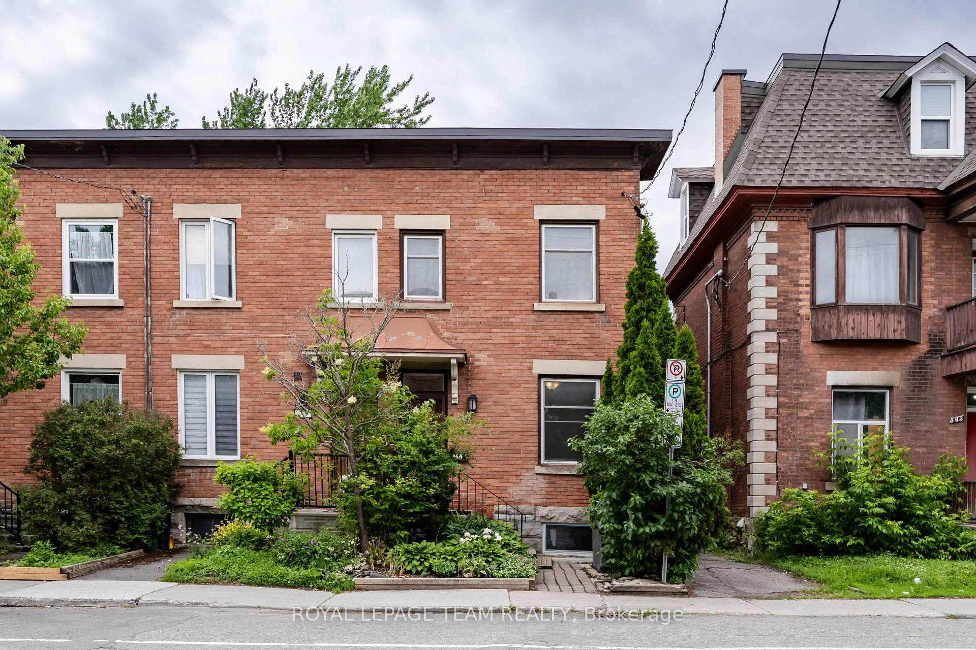 Front of 301 Somerset Street E
