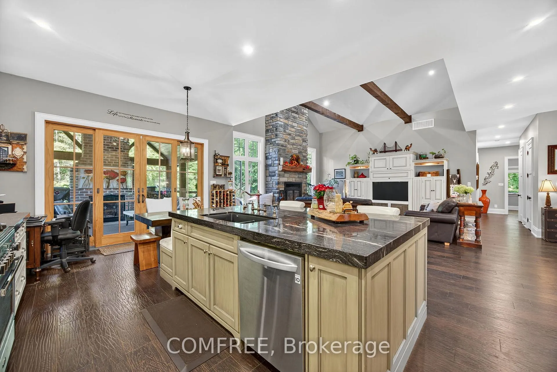 Photo 9 of 1707 Wilkinson Street, Innisfil, Rural Innisfil — HOMEH