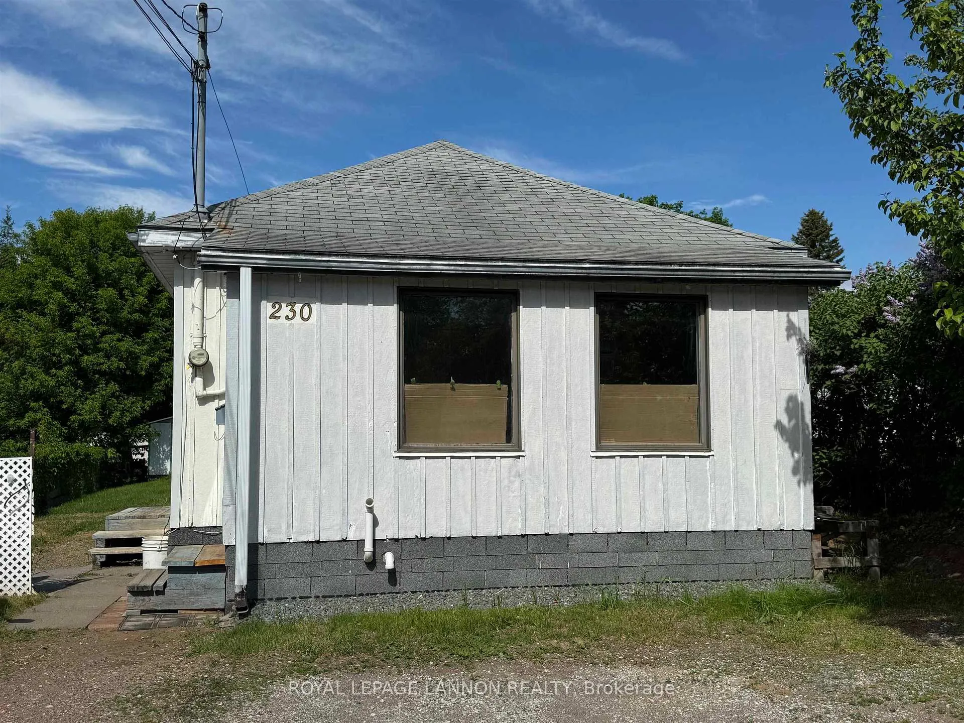 Photo 1 of 230 Brent St., Thunder Bay, Shuniah — HOMEH
