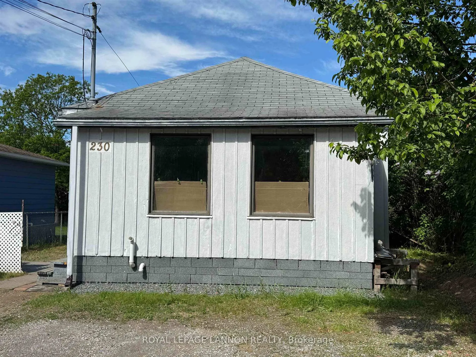 Photo 2 of 230 Brent St., Thunder Bay, Shuniah — HOMEH