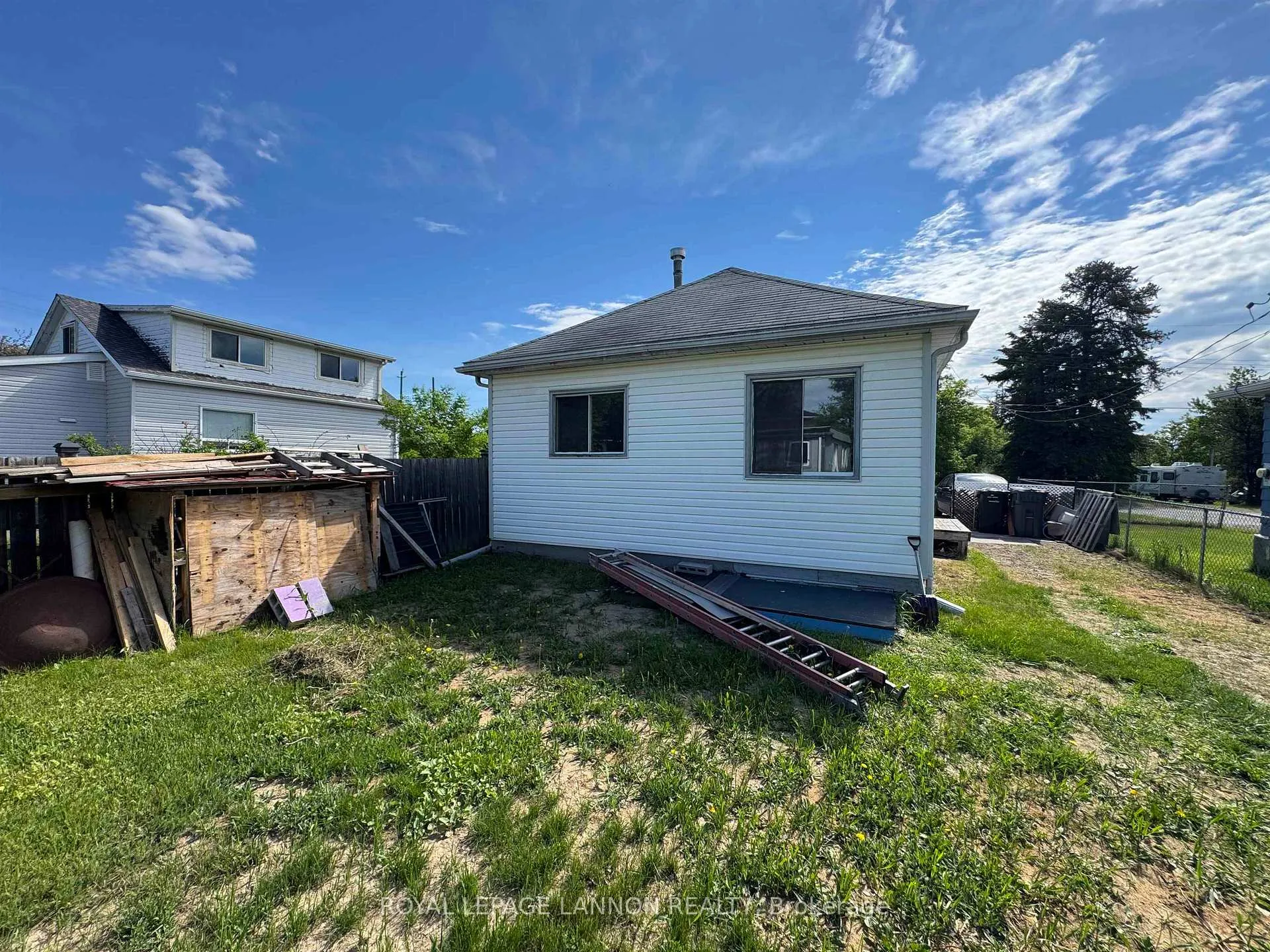 Photo 10 of 230 Brent St., Thunder Bay, Shuniah — HOMEH