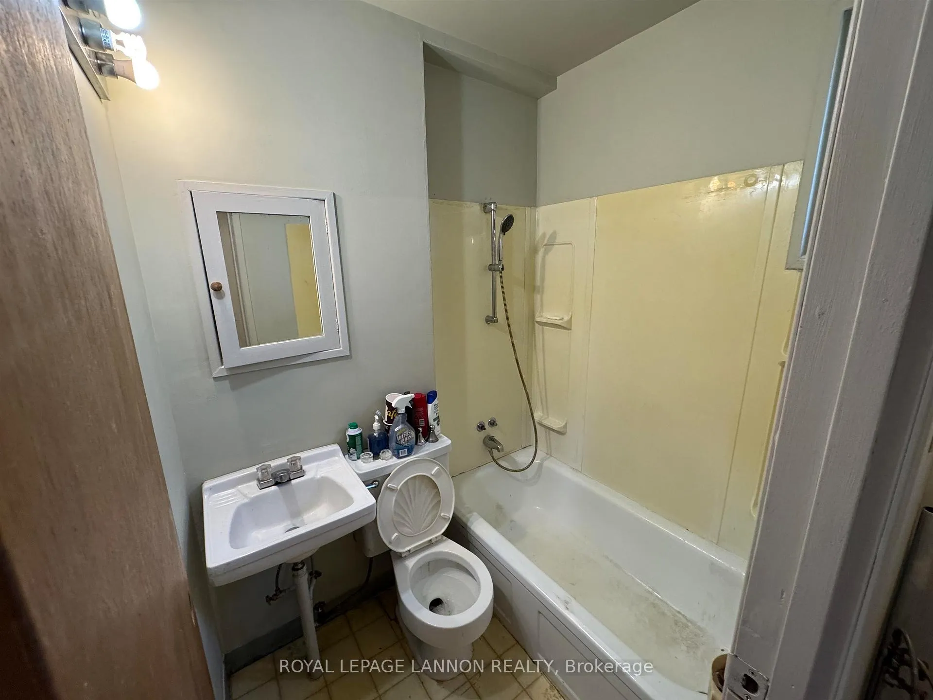 Photo 15 of 230 Brent St., Thunder Bay, Shuniah — HOMEH