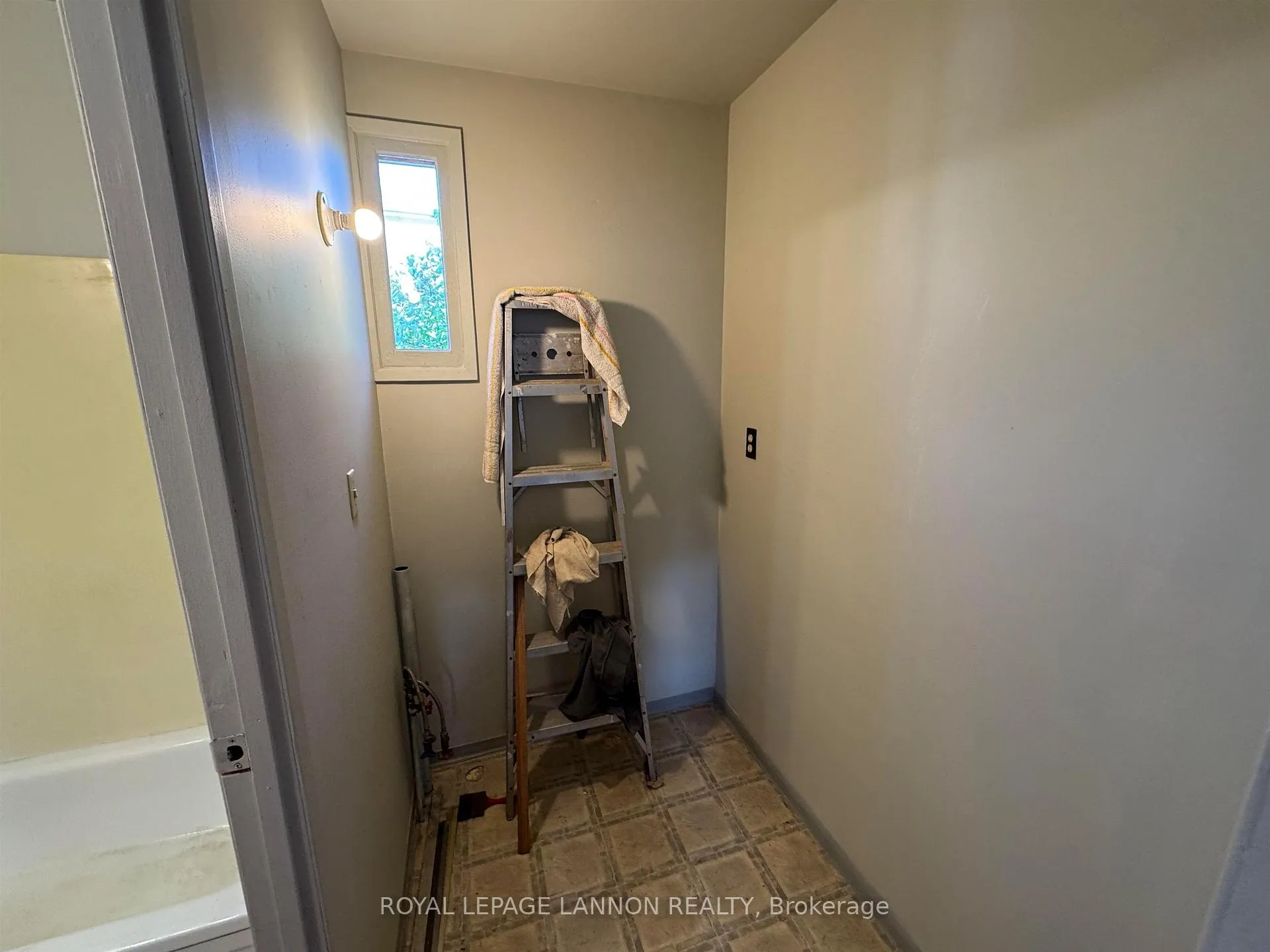 Photo 16 of 230 Brent St., Thunder Bay, Shuniah — HOMEH