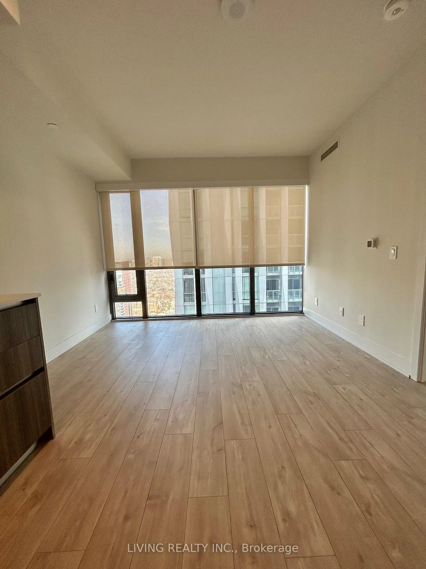 Photo 4 of Unit 3501, 8 Cumberland Street, Toronto, The Annex — HOMEH