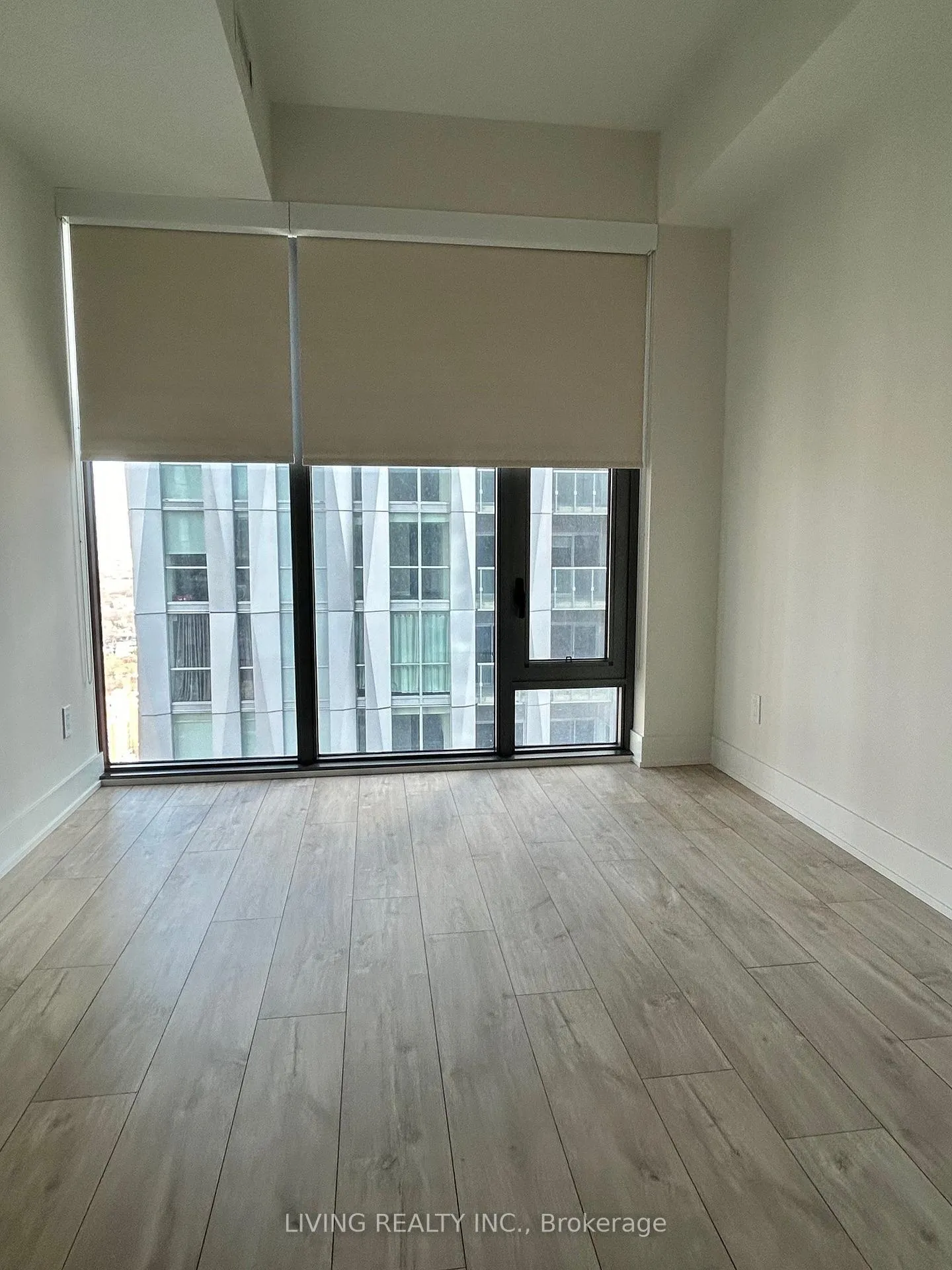 Photo 5 of Unit 3501, 8 Cumberland Street, Toronto, The Annex — HOMEH