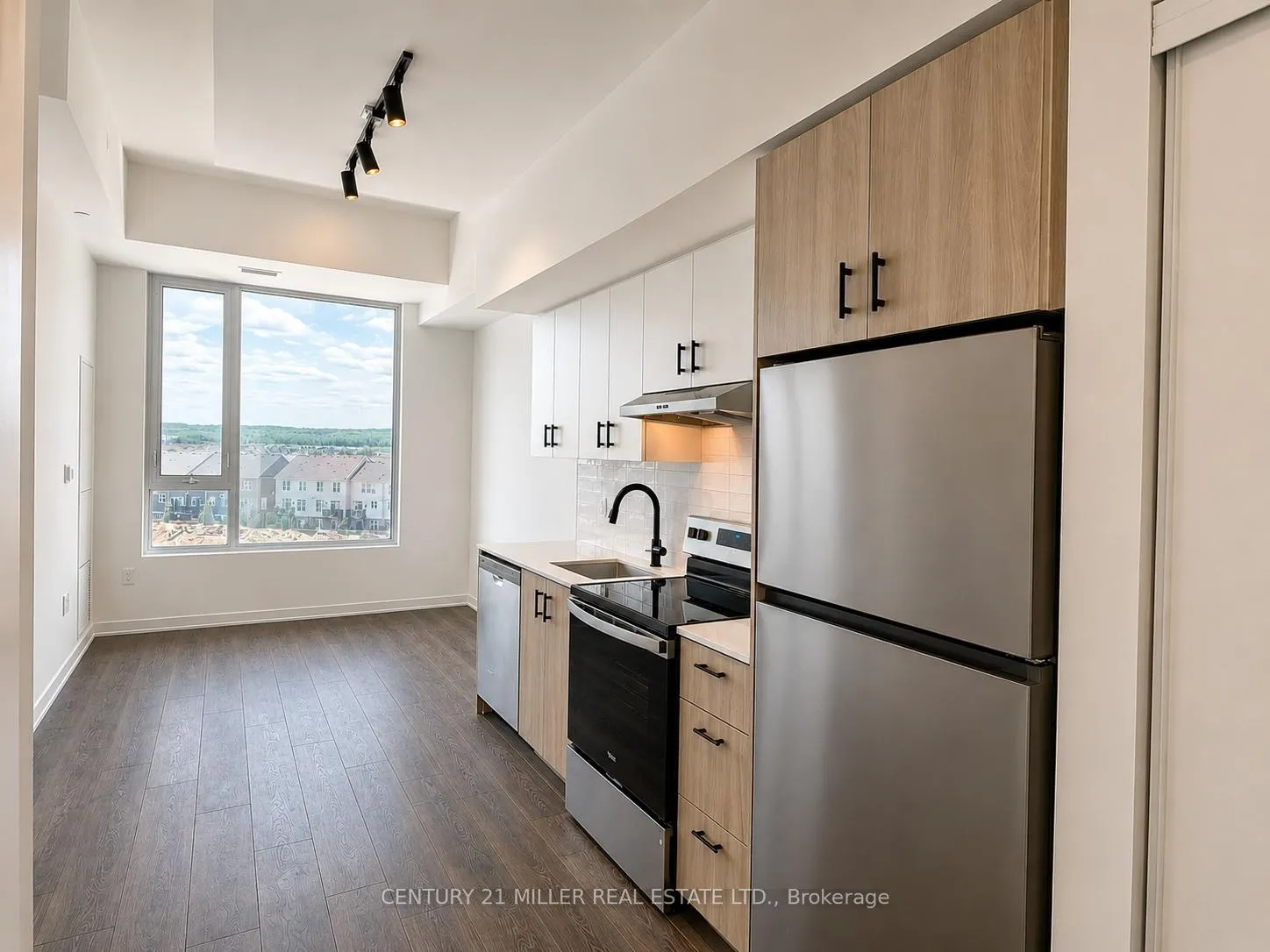 Photo 5 of Unit C502, 4878 Powers Common, Burlington, Alton — HOMEH
