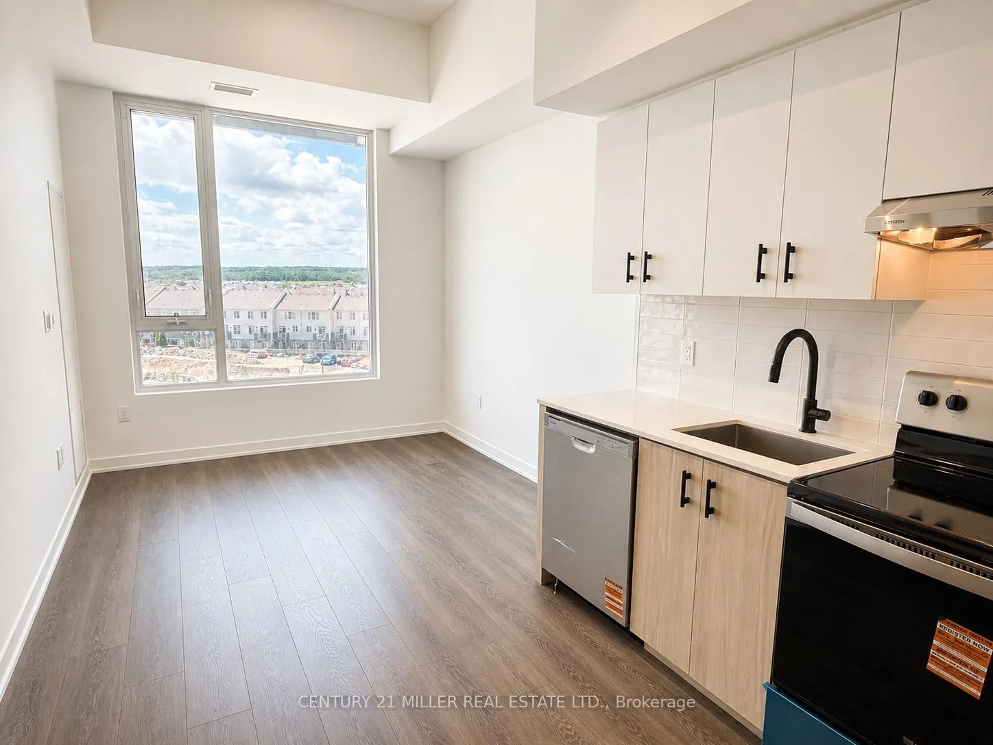 Photo 6 of Unit C502, 4878 Powers Common, Burlington, Alton — HOMEH