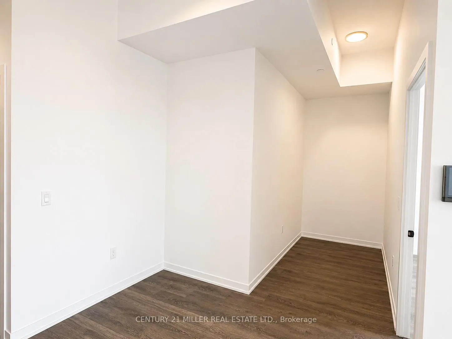 Photo 13 of Unit C502, 4878 Powers Common, Burlington, Alton — HOMEH