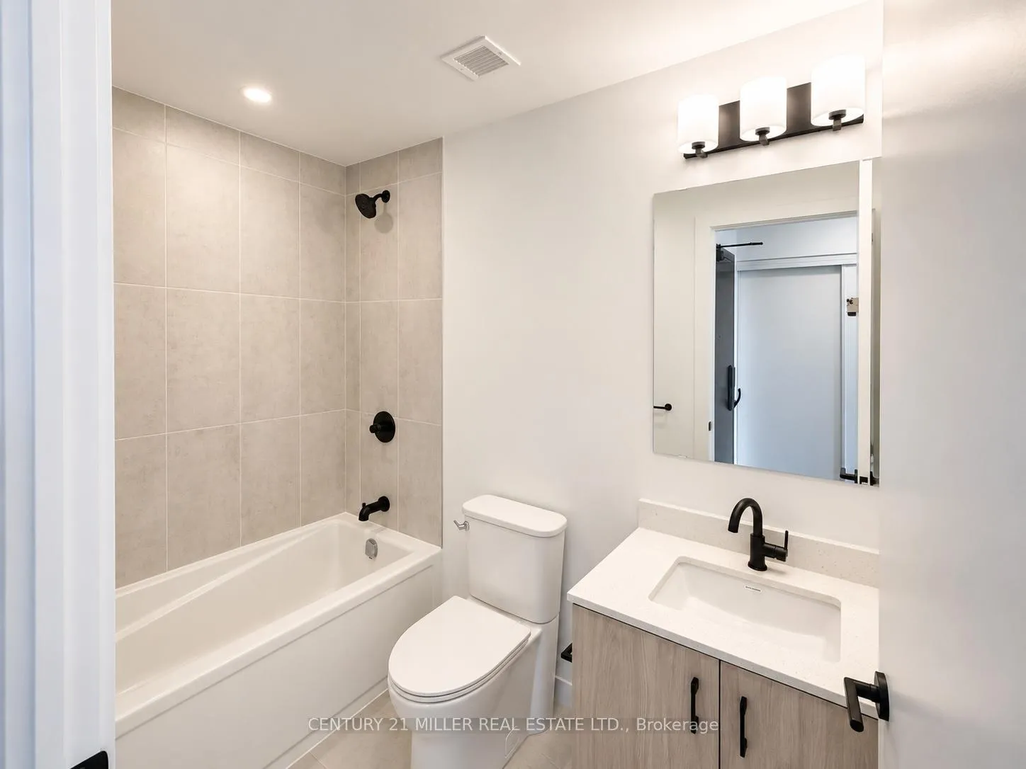 Photo 18 of Unit C502, 4878 Powers Common, Burlington, Alton — HOMEH