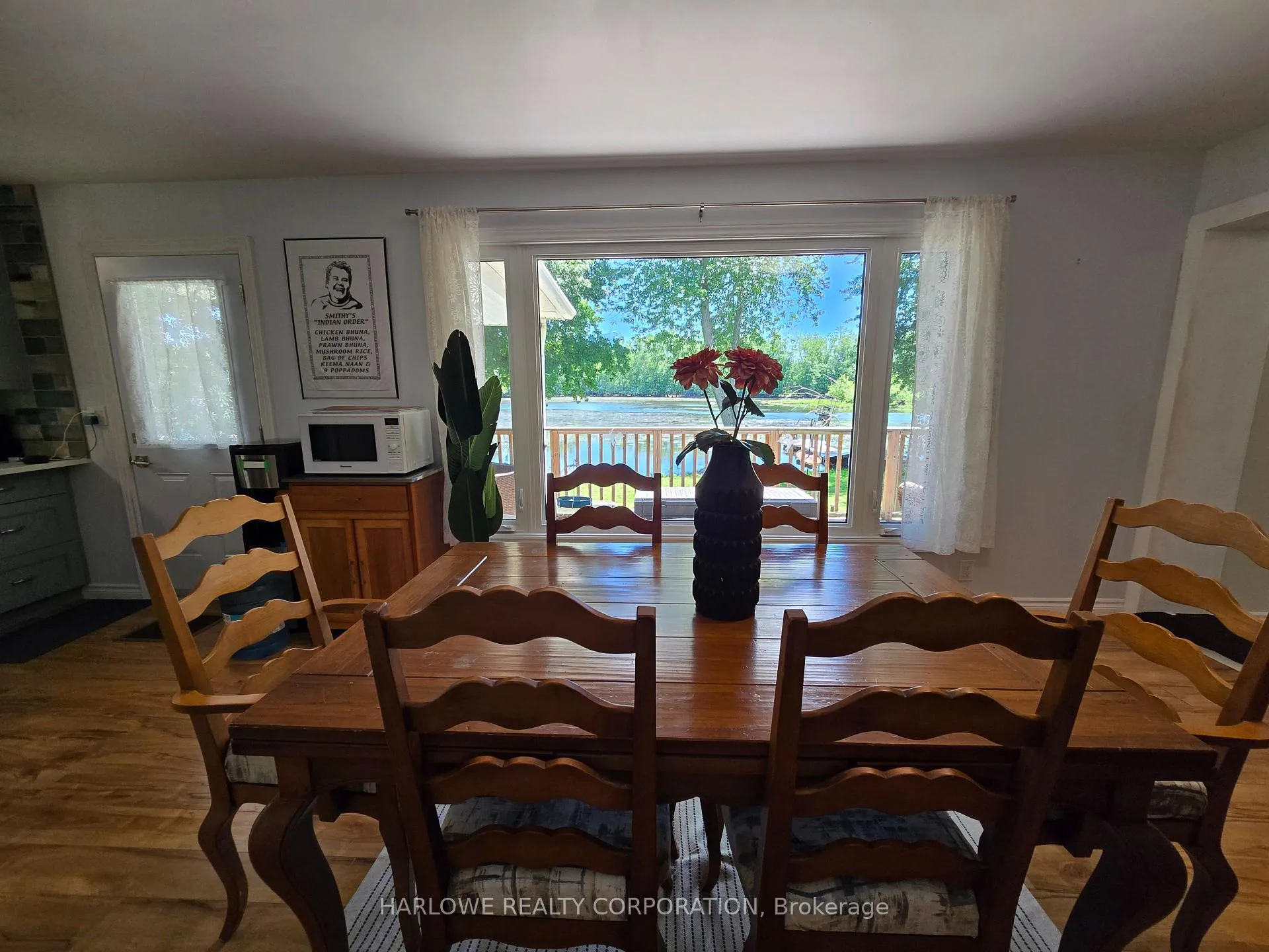 Photo 3 of 105 Sanctuary Lane, Belleville, Thurlow Ward — HOMEH