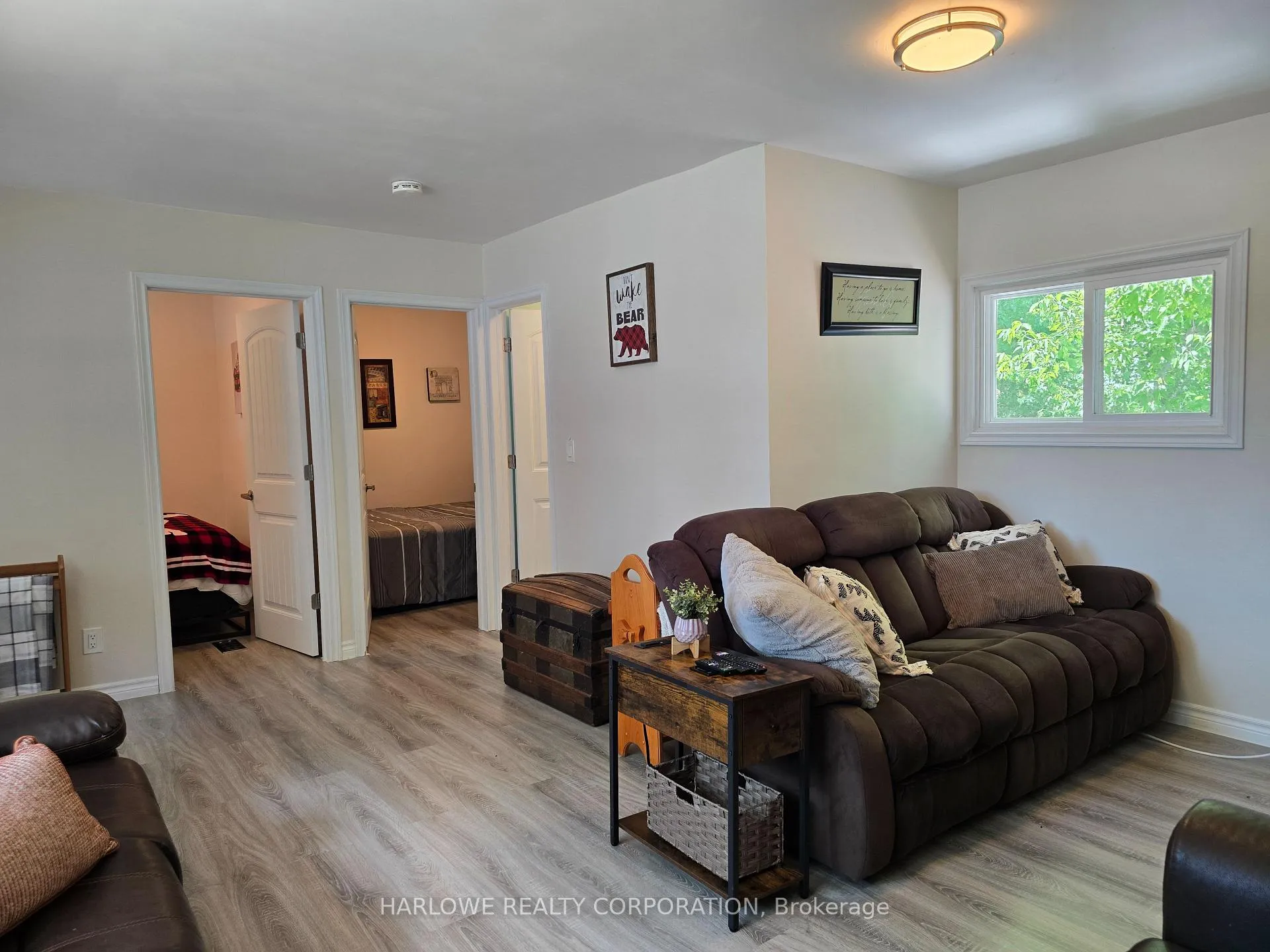 Photo 8 of 105 Sanctuary Lane, Belleville, Thurlow Ward — HOMEH