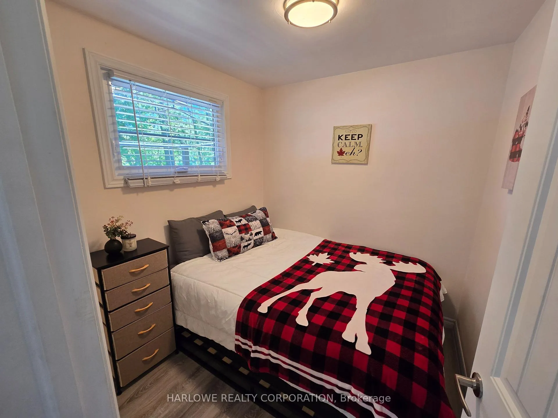 Photo 11 of 105 Sanctuary Lane, Belleville, Thurlow Ward — HOMEH