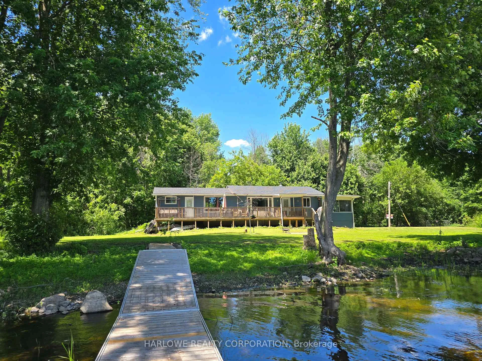 Photo 15 of 105 Sanctuary Lane, Belleville, Thurlow Ward — HOMEH