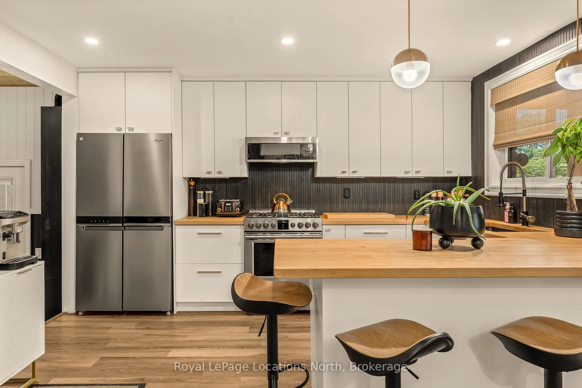 Photo 13 of 10 Park Road, Collingwood — HOMEH