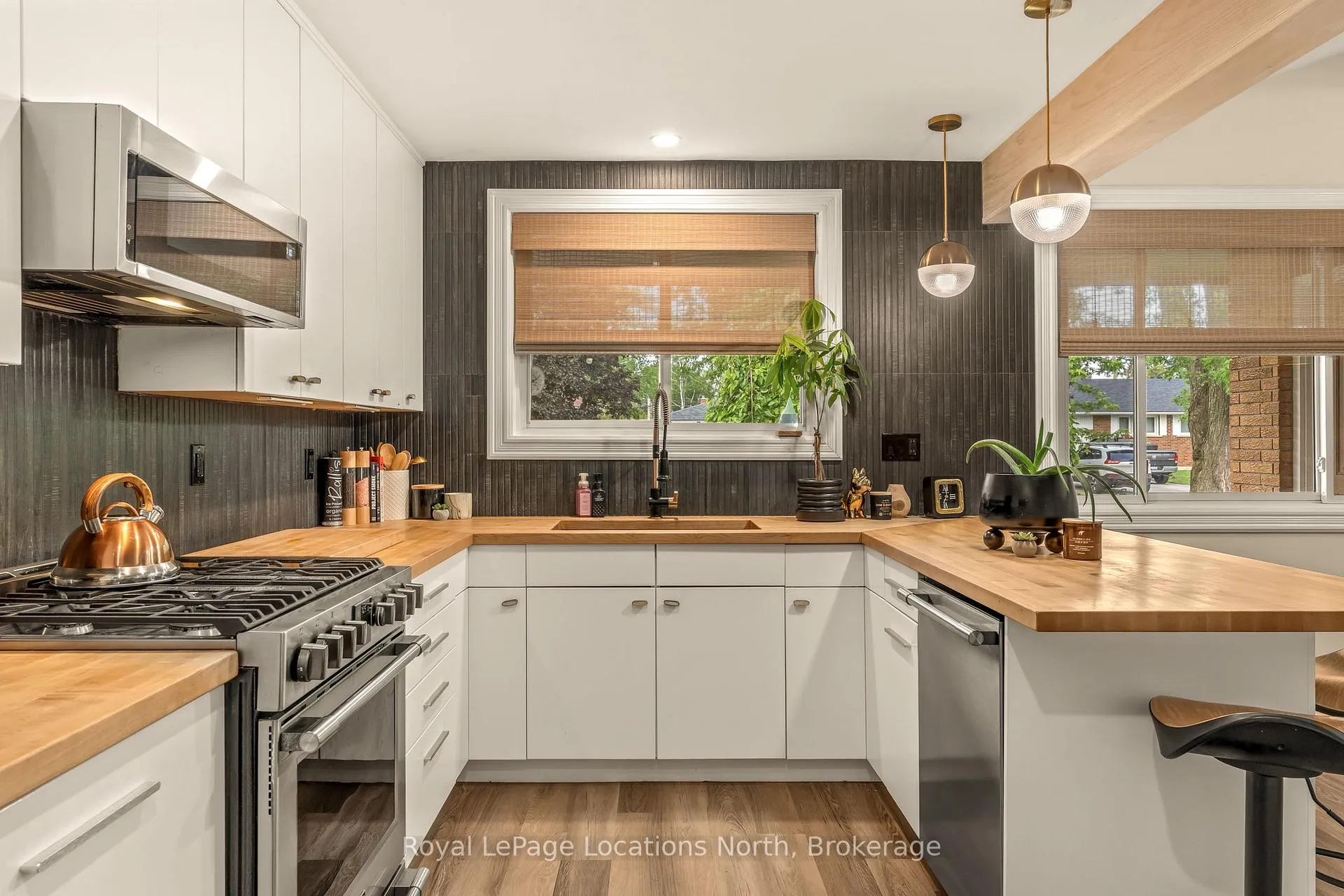 Photo 15 of 10 Park Road, Collingwood — HOMEH