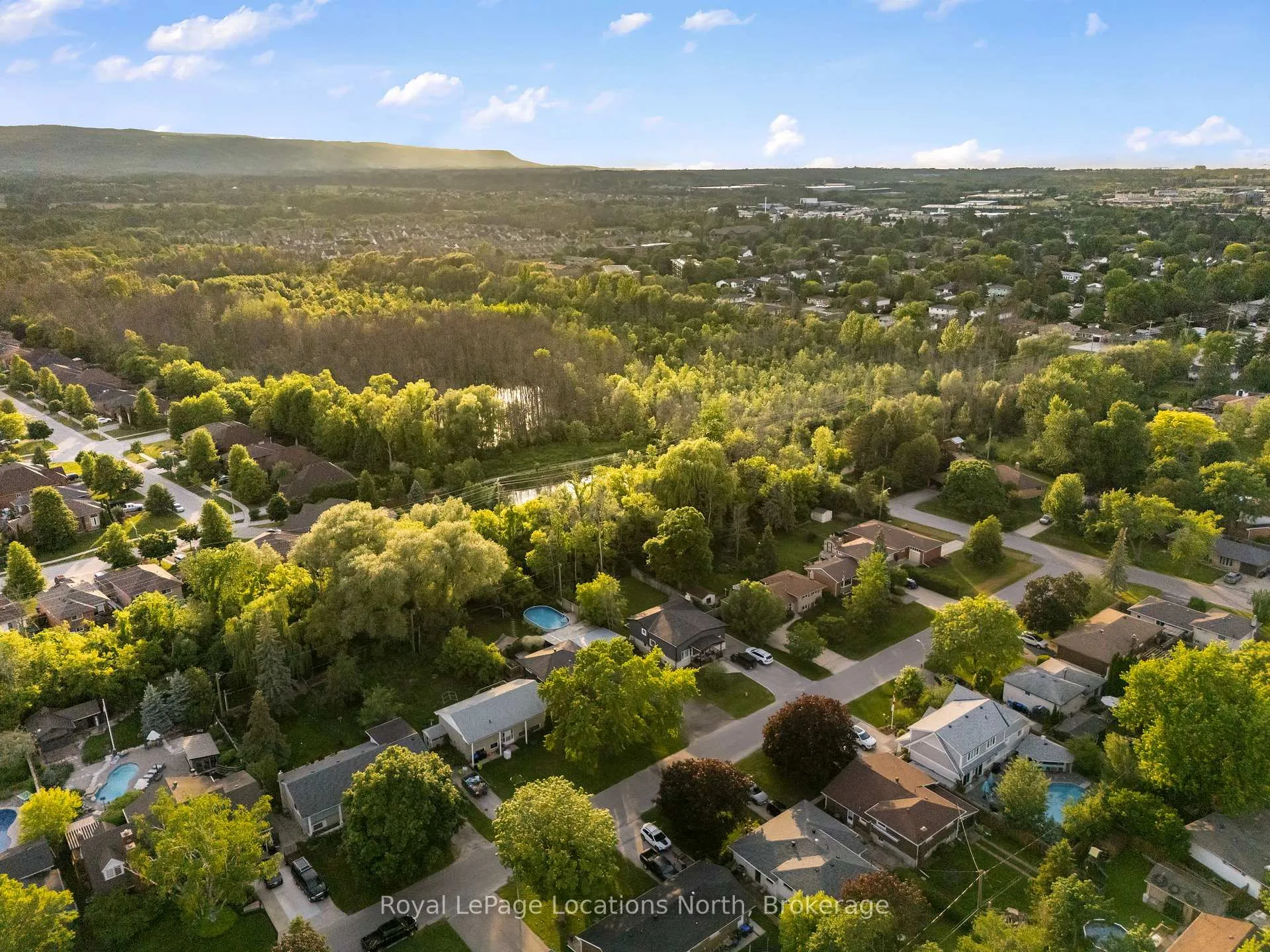 Photo 46 of 10 Park Road, Collingwood — HOMEH