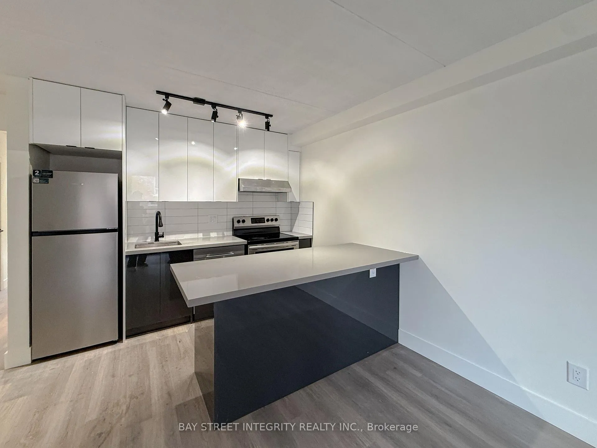 Photo 7 of Unit Unit 2, 678 Queen Street E, Toronto, South Riverdale — HOMEH
