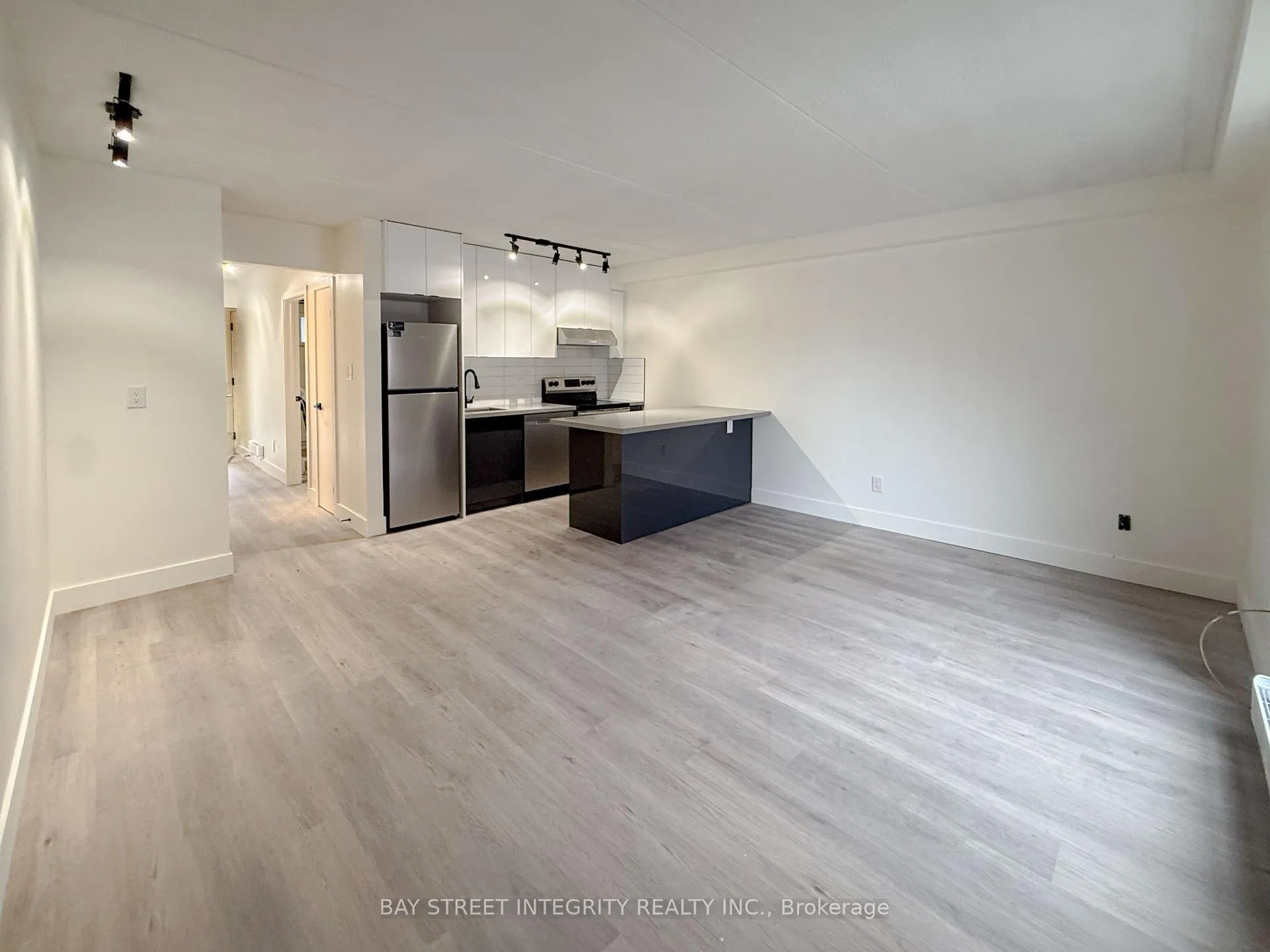 Photo 8 of Unit Unit 2, 678 Queen Street E, Toronto, South Riverdale — HOMEH
