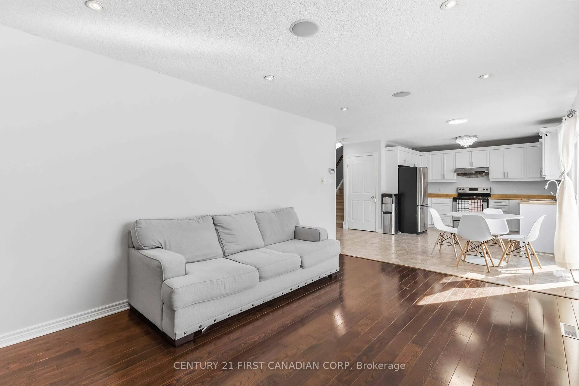 Photo 11 of 1678 Blackmaple Crescent, London, East A — HOMEH
