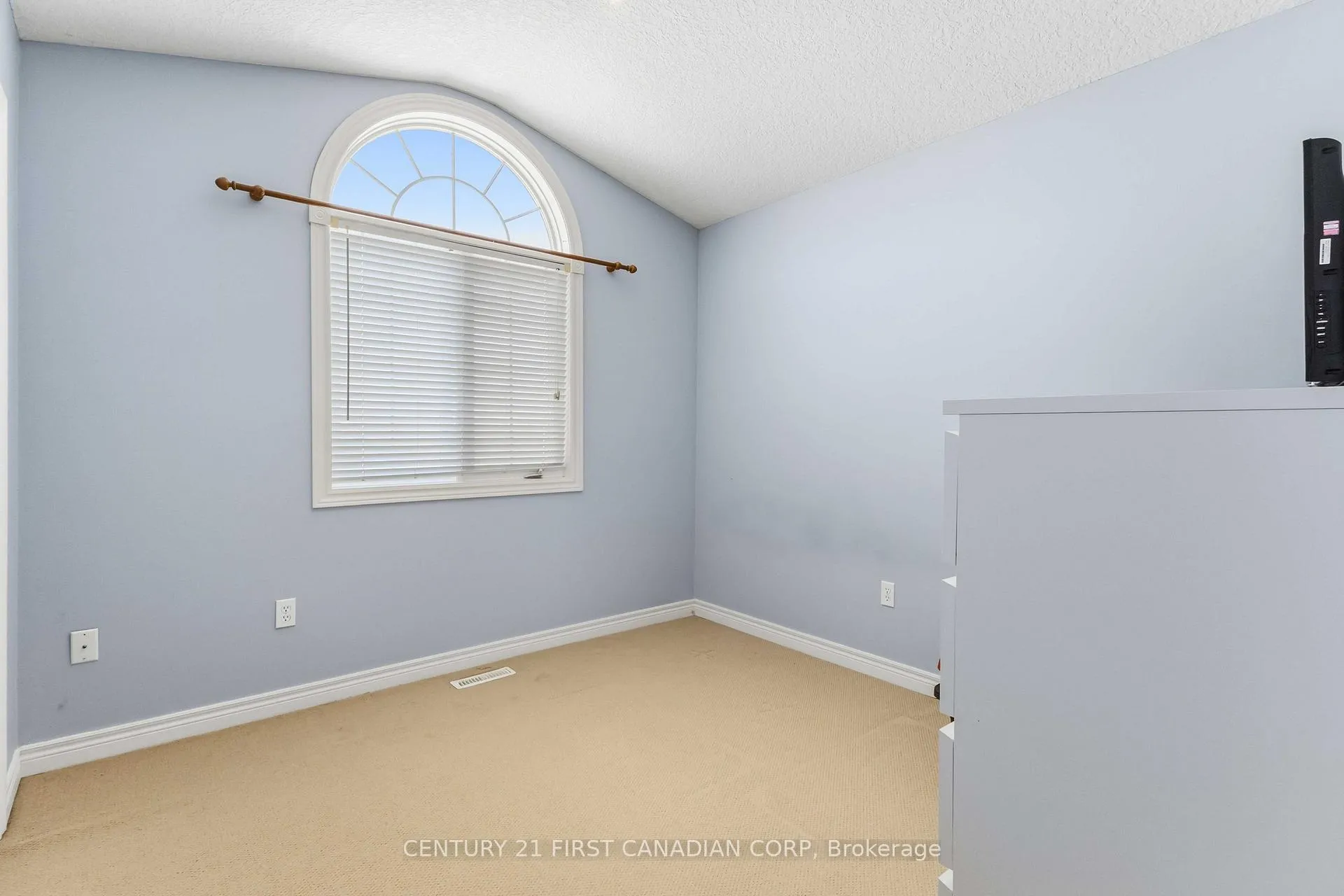 Photo 17 of 1678 Blackmaple Crescent, London, East A — HOMEH