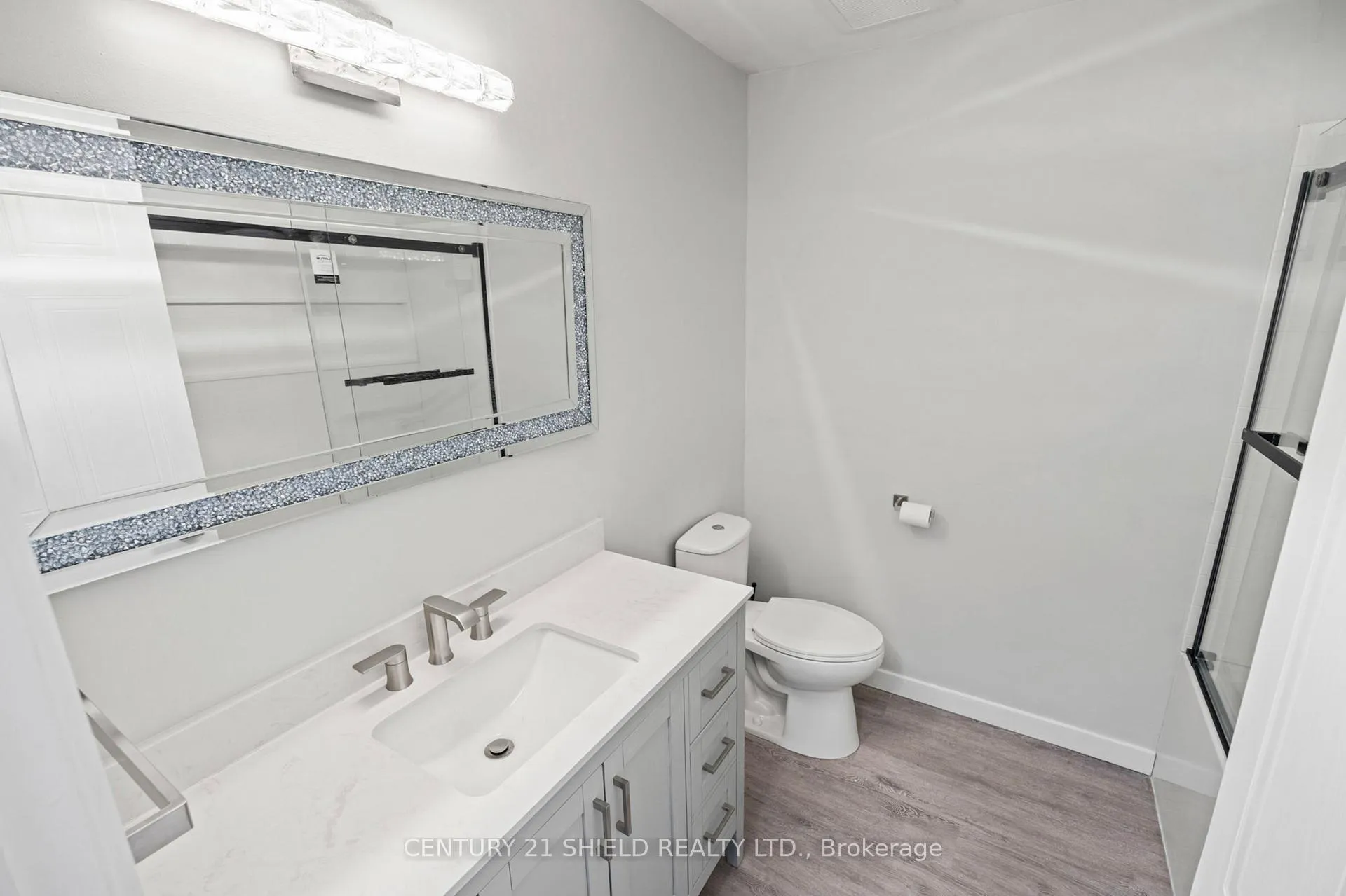 Photo 31 of 736 Champlain Drive, Cornwall, Cornwall — HOMEH