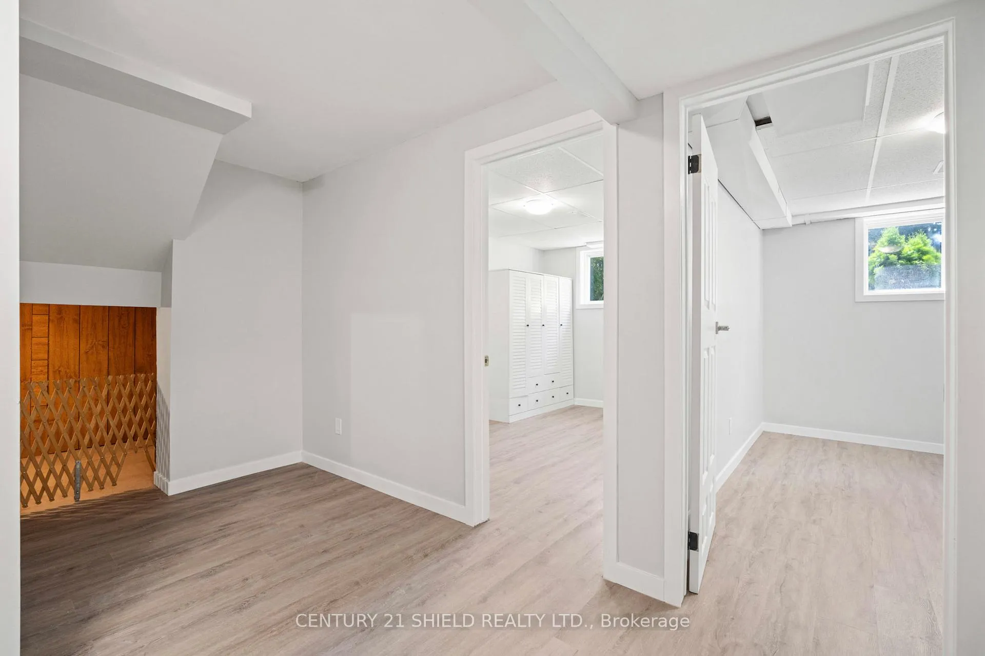 Photo 37 of 736 Champlain Drive, Cornwall, Cornwall — HOMEH