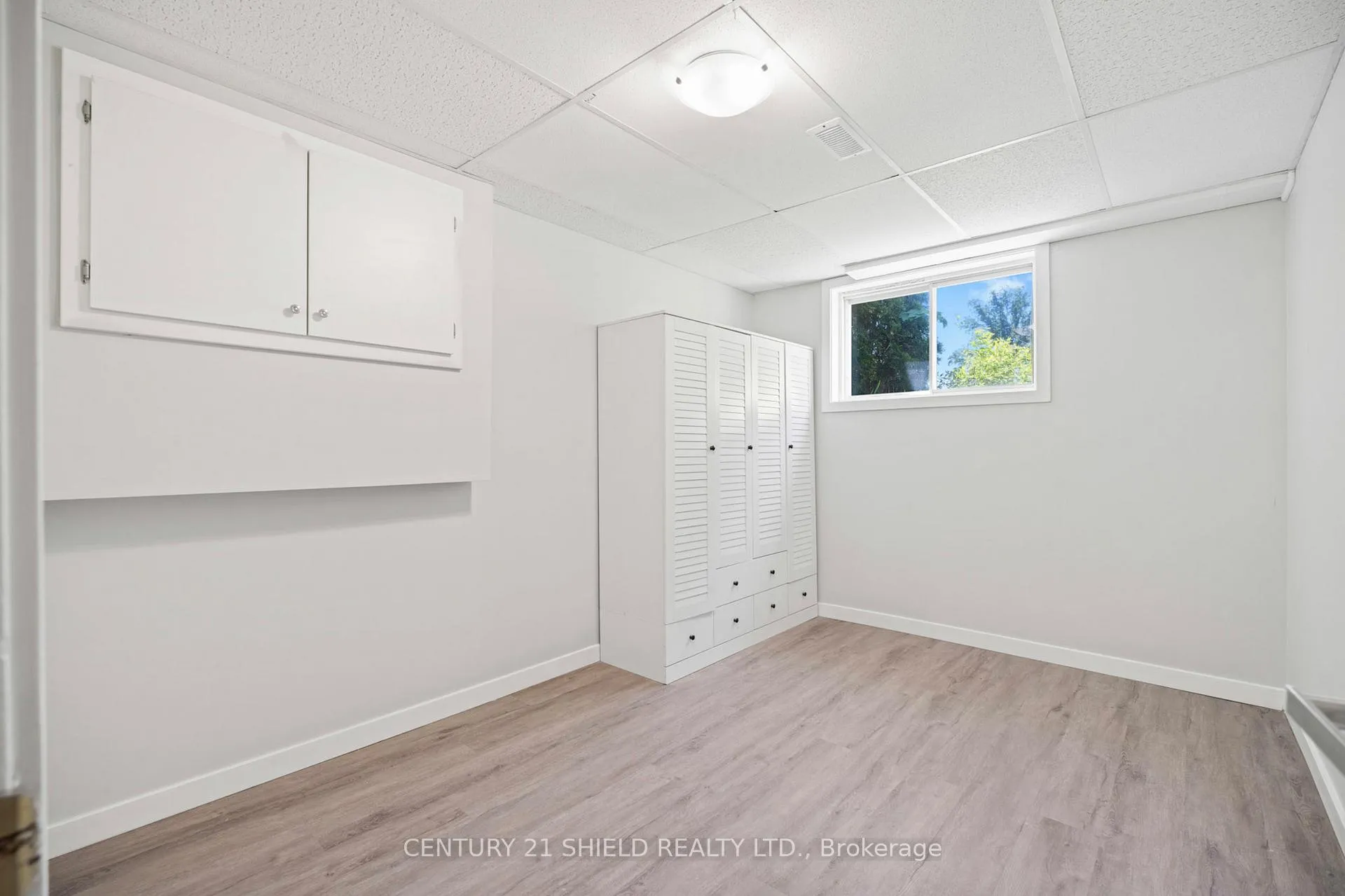 Photo 40 of 736 Champlain Drive, Cornwall, Cornwall — HOMEH
