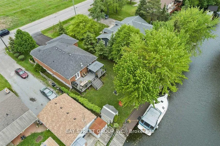 Photo 1 of 722A Lake Drive S, Georgina, Keswick South — HOMEH