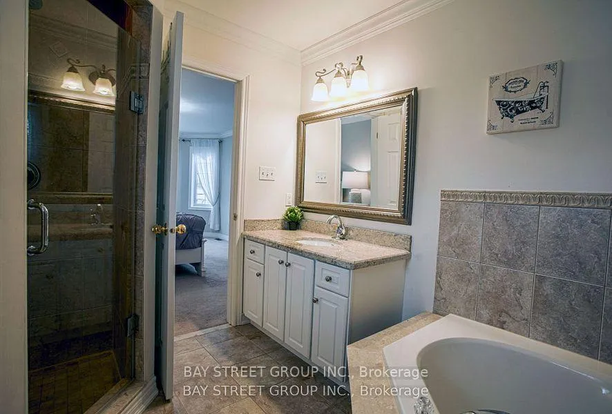 Photo 9 of 722A Lake Drive S, Georgina, Keswick South — HOMEH