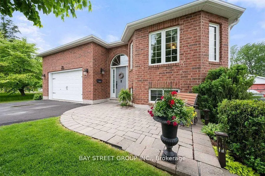 Photo 10 of 722A Lake Drive S, Georgina, Keswick South — HOMEH