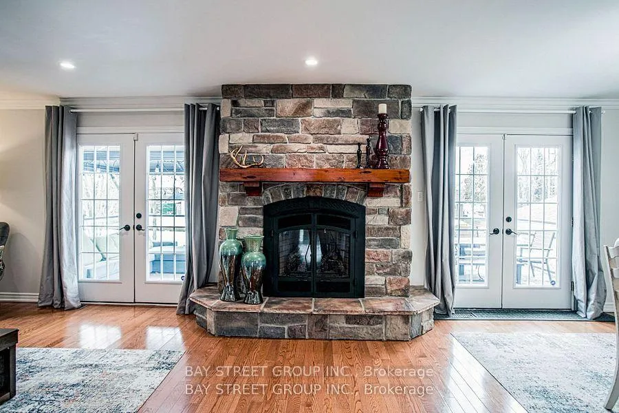 Photo 13 of 722A Lake Drive S, Georgina, Keswick South — HOMEH