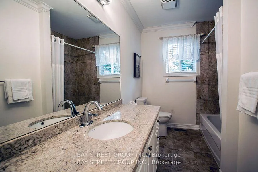 Photo 22 of 722A Lake Drive S, Georgina, Keswick South — HOMEH