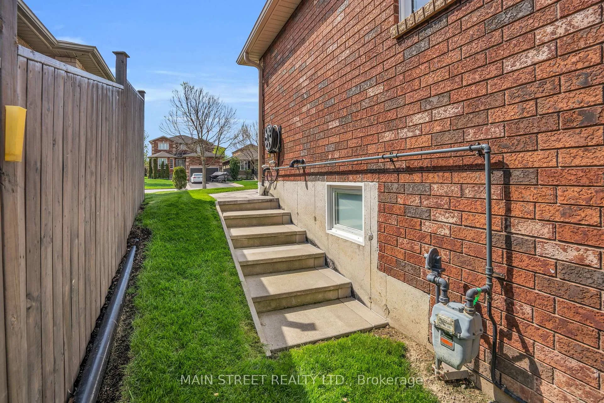 Photo 30 of 80 Shalom Way, Barrie, Painswick South — HOMEH