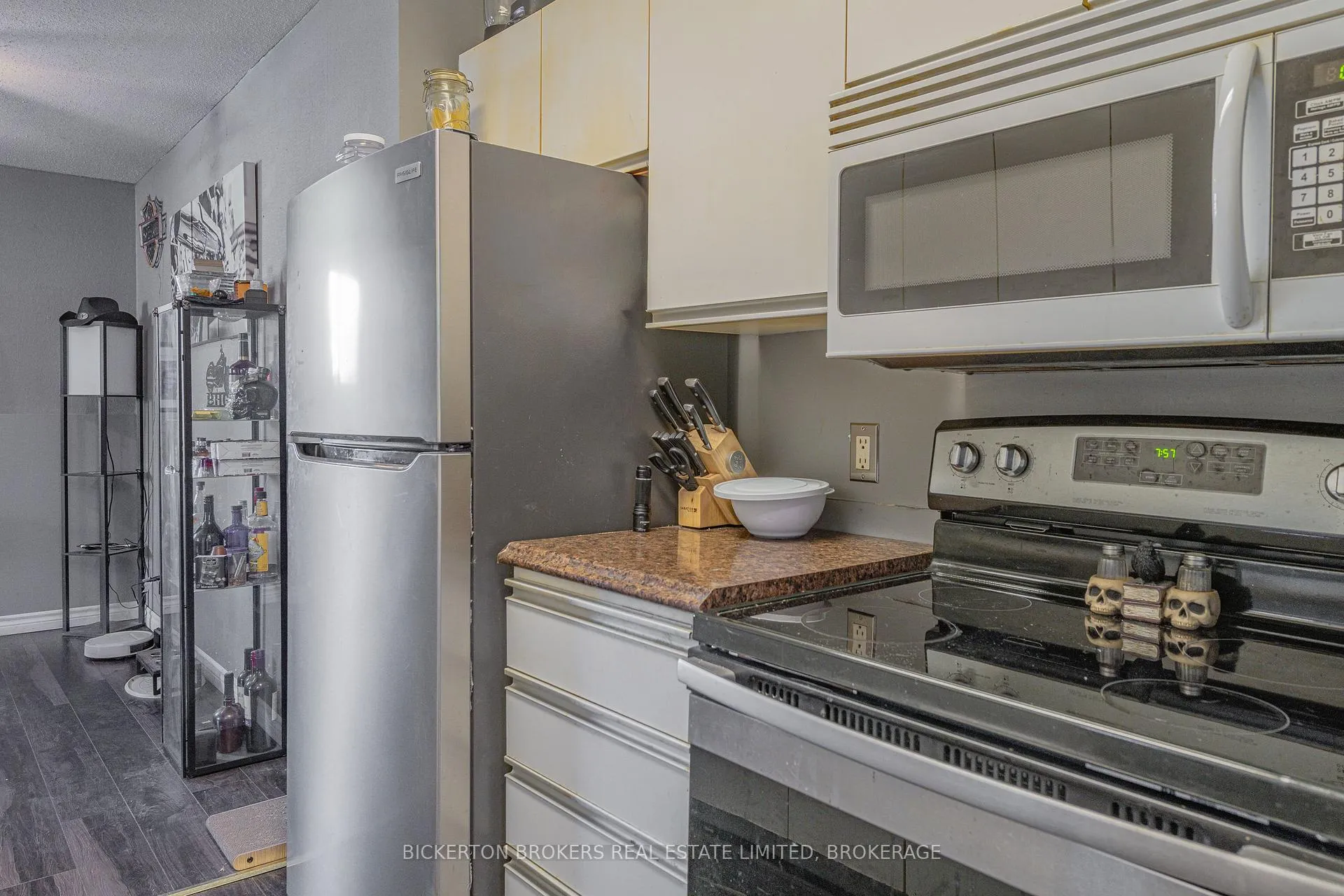 Photo 6 of Unit 101, 540 Talbot Place, Gananoque, Gananoque — HOMEH