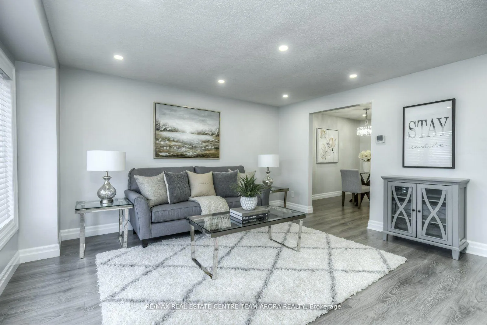 Photo 4 of 578 Parkview Crescent, Cambridge — HOMEH