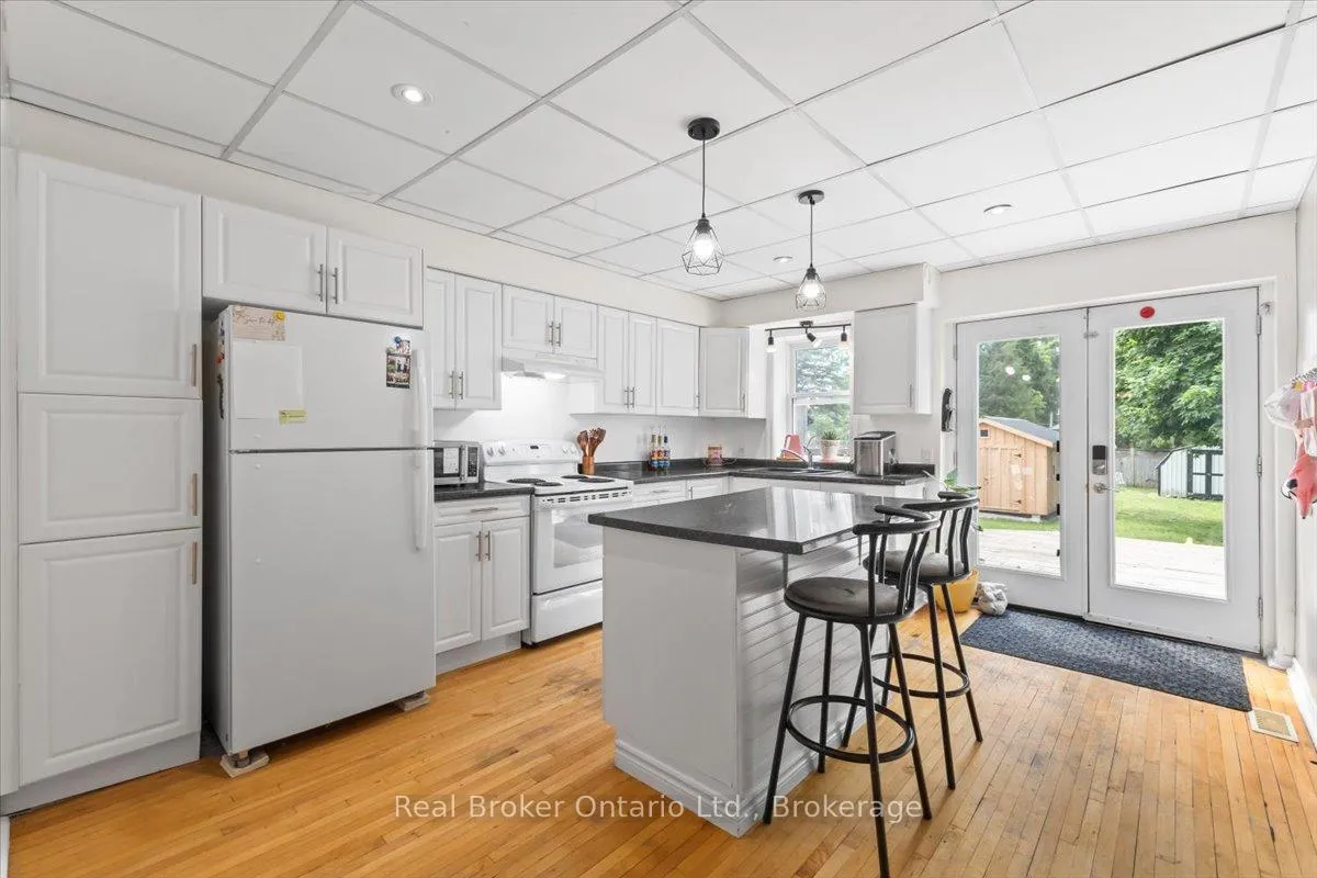 Photo 5 of 115 Durham Street W, Brockton — HOMEH