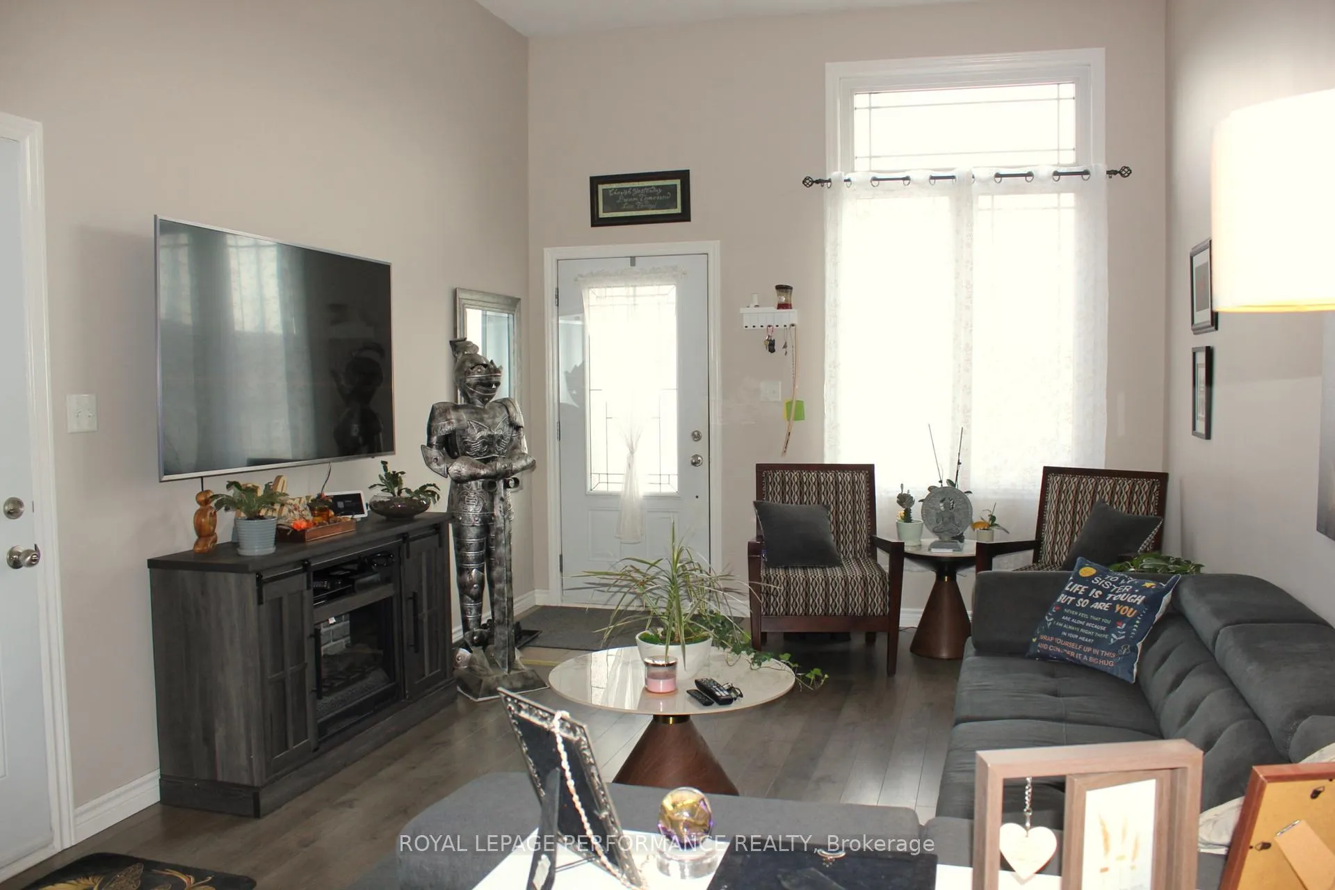 Photo 2 of 290 Glen Nora Drive, Cornwall, Cornwall — HOMEH