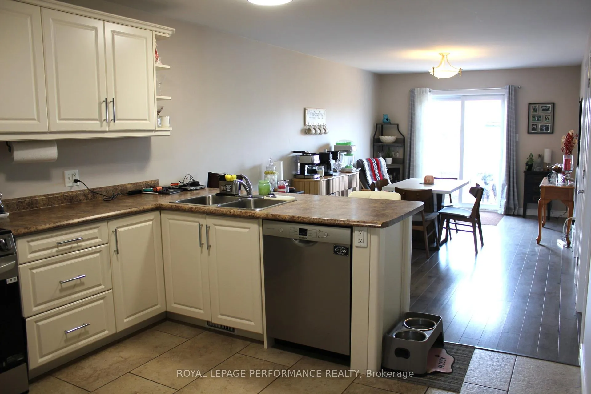 Photo 8 of 290 Glen Nora Drive, Cornwall, Cornwall — HOMEH