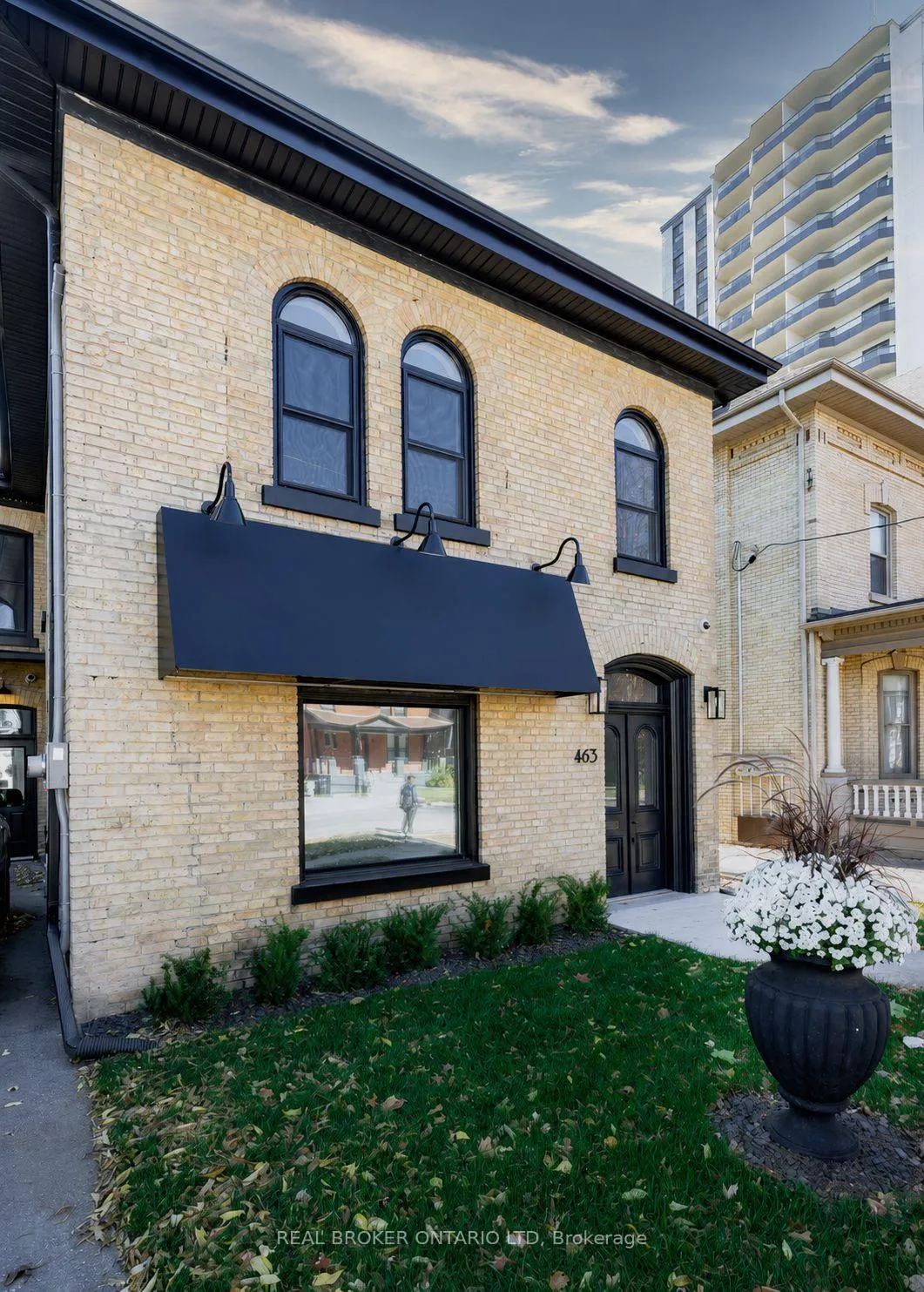 Photo 2 of 463 King Street, London, East K — HOMEH