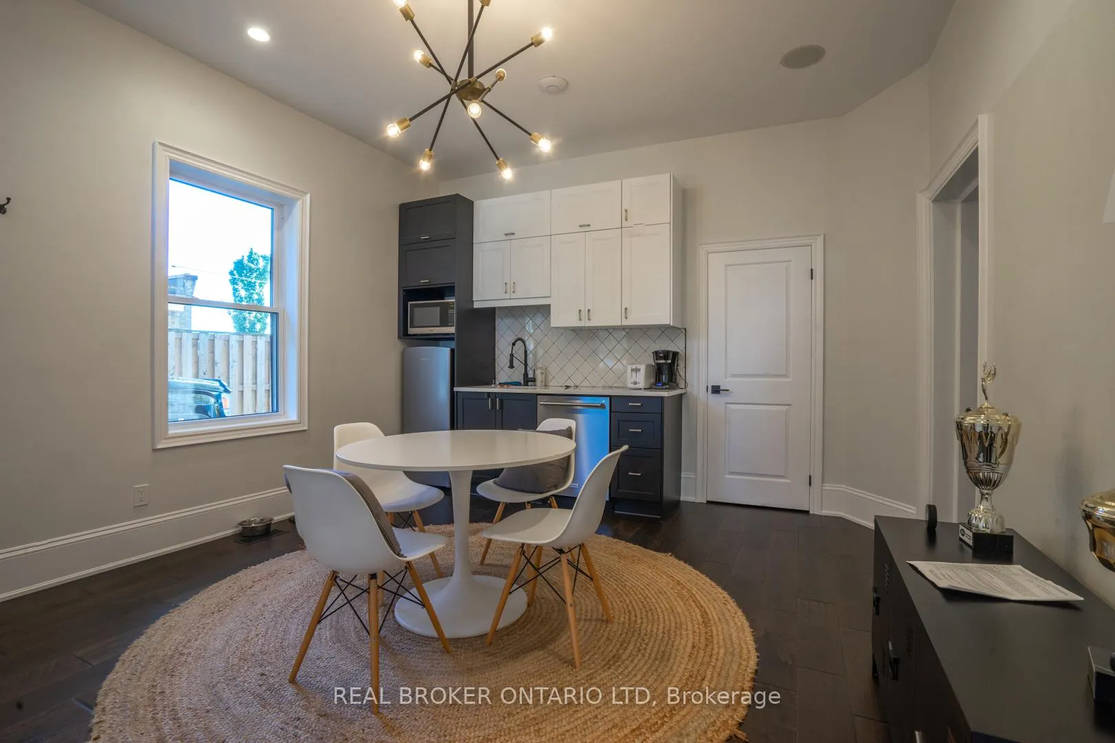 Photo 11 of 463 King Street, London, East K — HOMEH